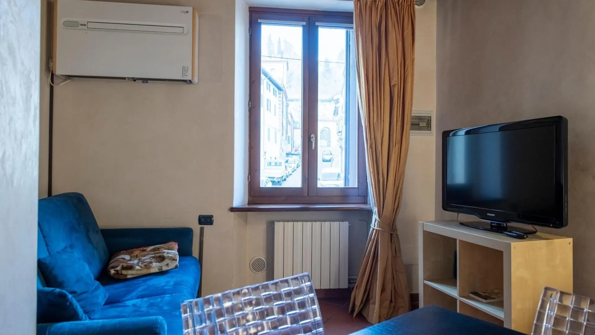 Ai Piedi Del Castello / 4Pl / Apt. Full Verona Italien