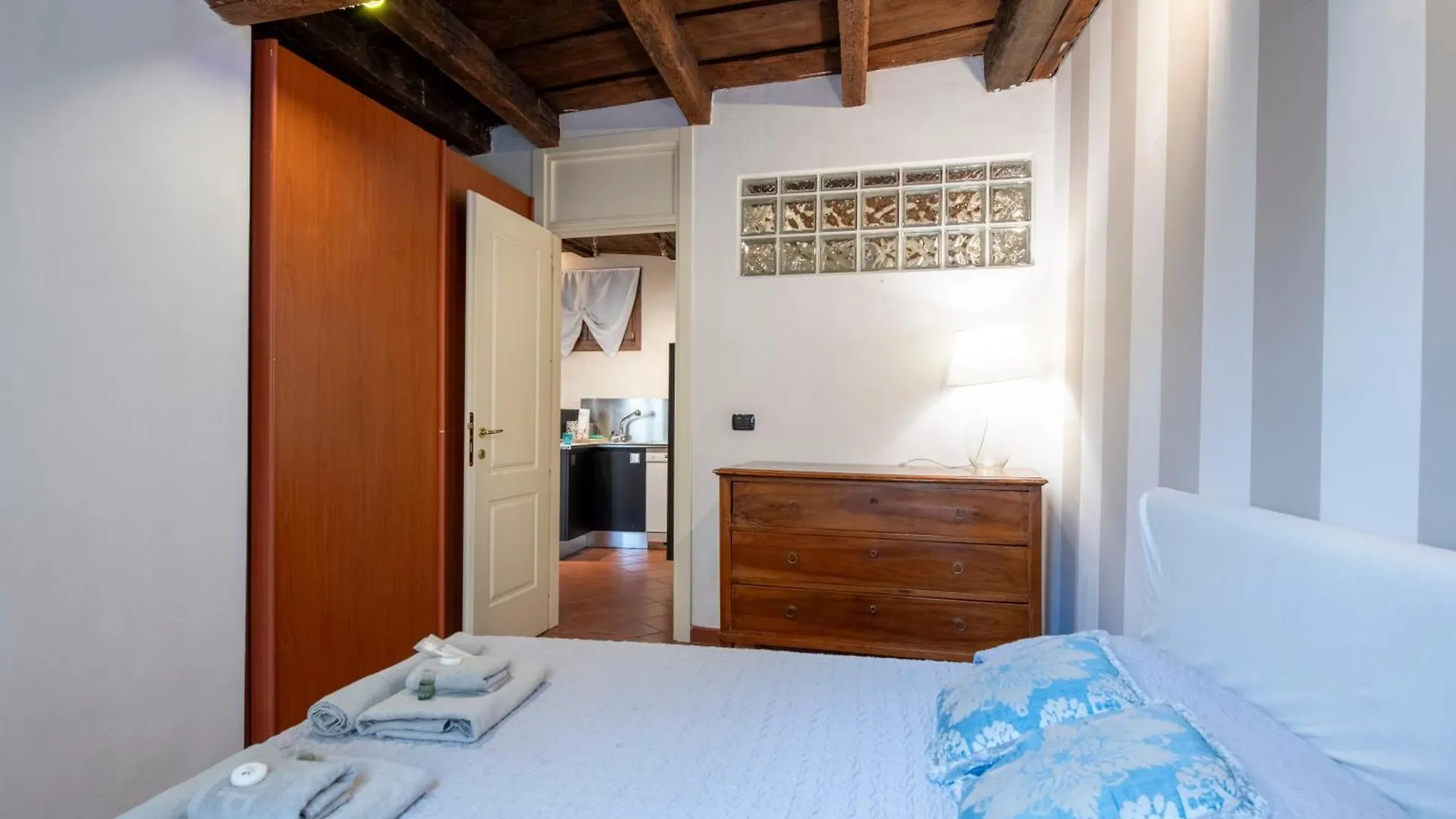 Ai Piedi Del Castello / 4Pl / Apt. Full Verona